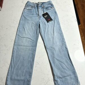 Levi rib cage straight ankle Size 24x27